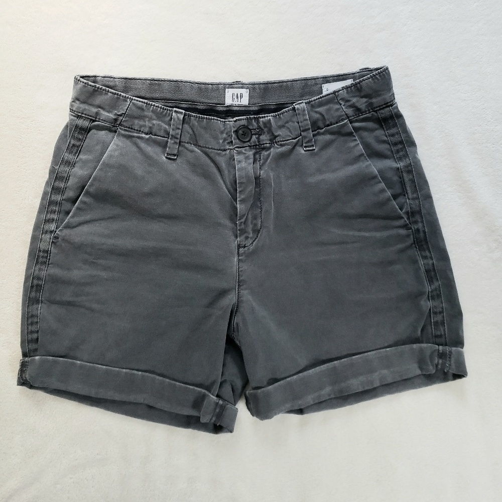 GAP Girlfriend Chino Short